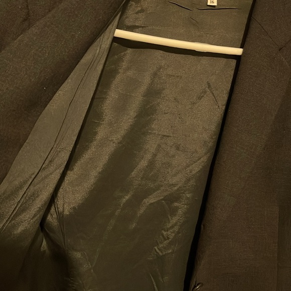 Giorgio Armani - Picture 5 of 9